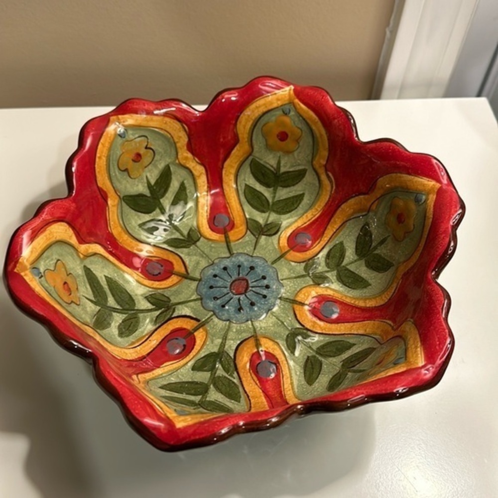 Pier One Imports Carynthum Salad/Pasta Bowl